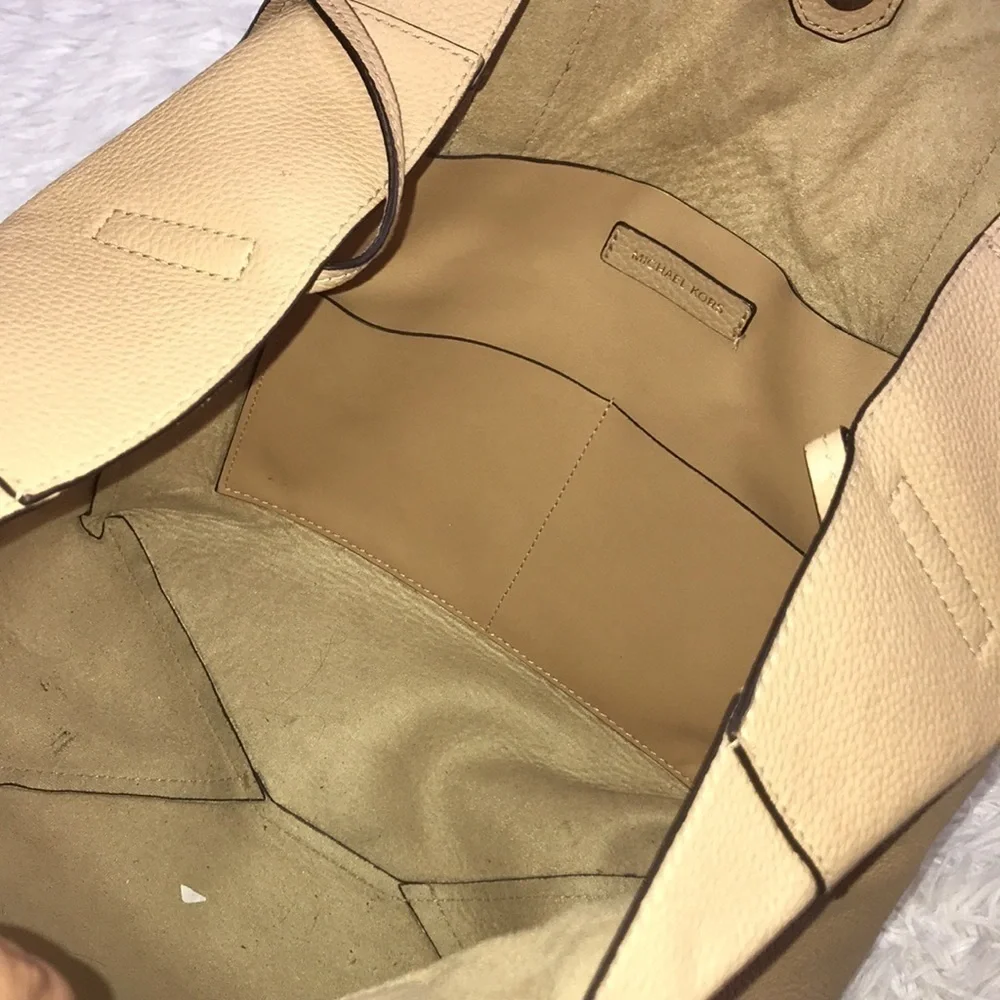 Michael Kors Junie Leather Tote
